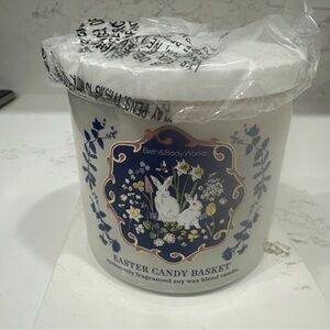 Bath & Body Works Easter Candy Basket Candle - Blue and White